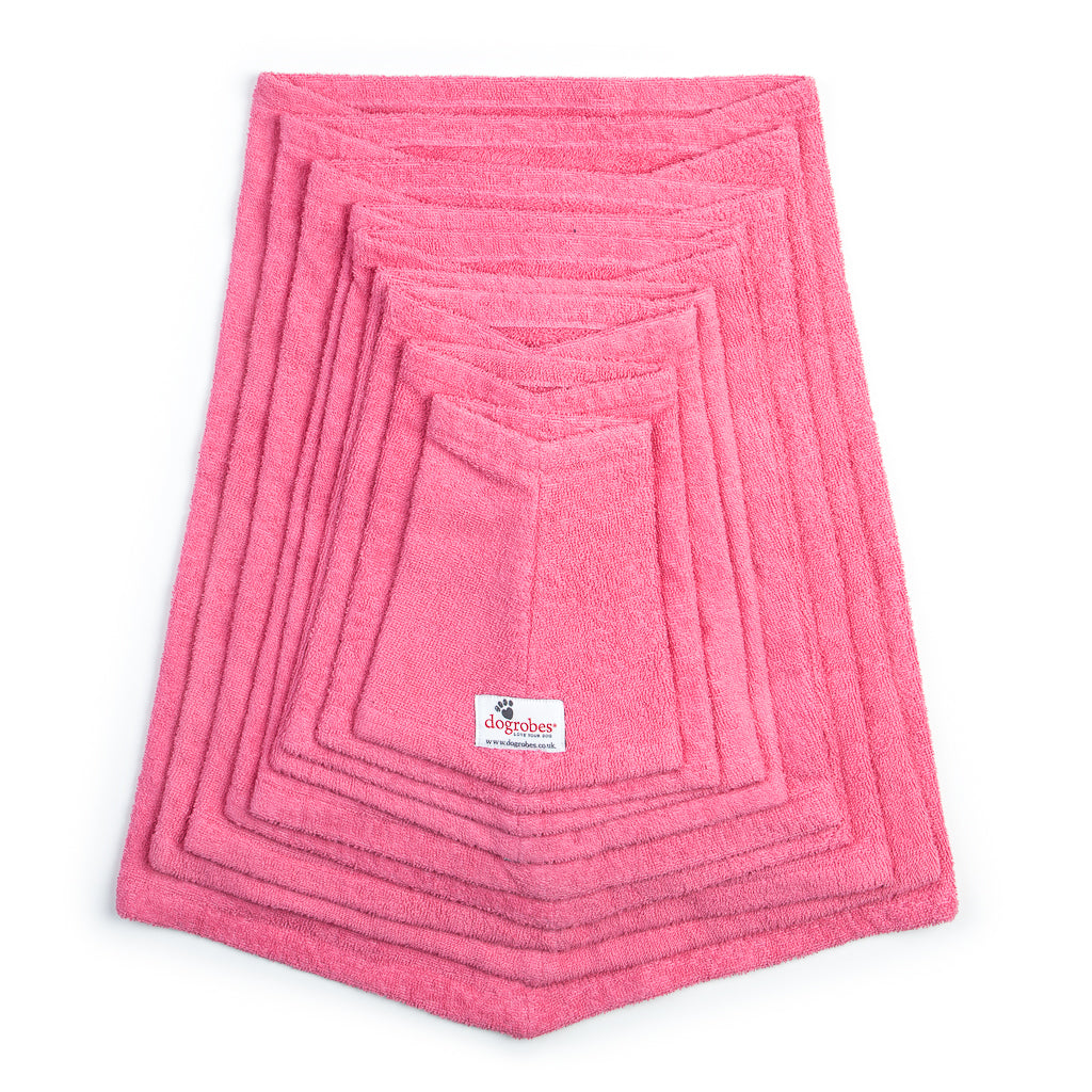 Dogrobe snoods are trusted and loved by dogs’ owners and their pets as they are ideal for drying your dog&#39;s head, neck and ears. Dog snood in pink. Available in sizes Mini to XXXL.