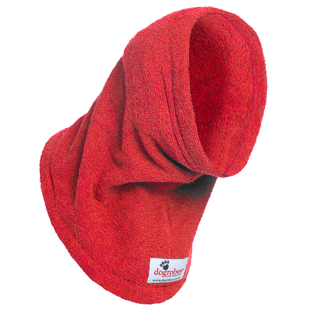 Dogrobe snoods are trusted and loved by dogs’ owners and their pets as they are ideal for drying your dog's head, neck and ears. Dog snood in red.